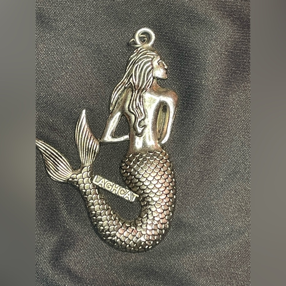 Laghcat Silver Mermaid Pendant